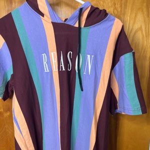 Colorful stripped shirt sleeve shirt with hood